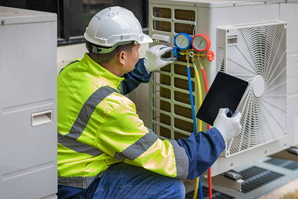 Professional Hvac technician working in Plymouth, MI